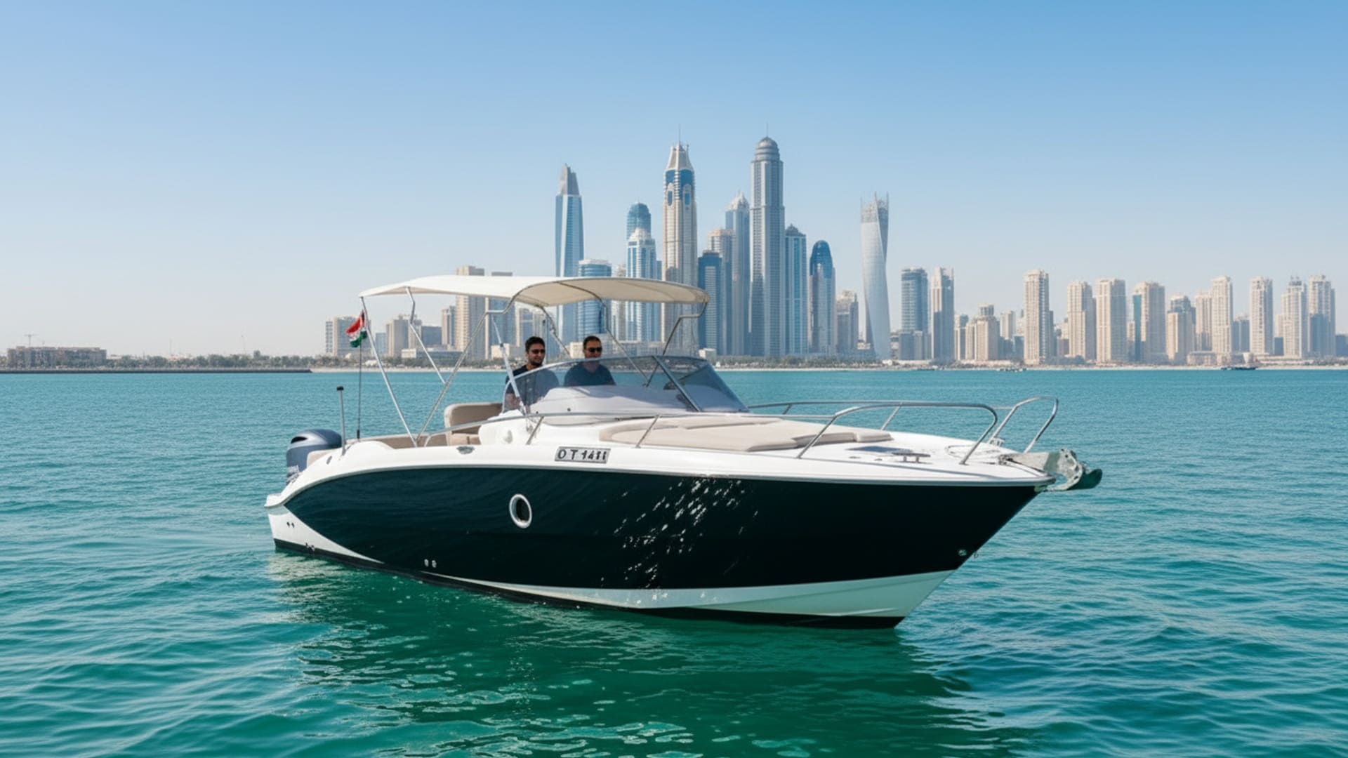 Spacious deck and comfortable seating on Horizon Storm 27 ft