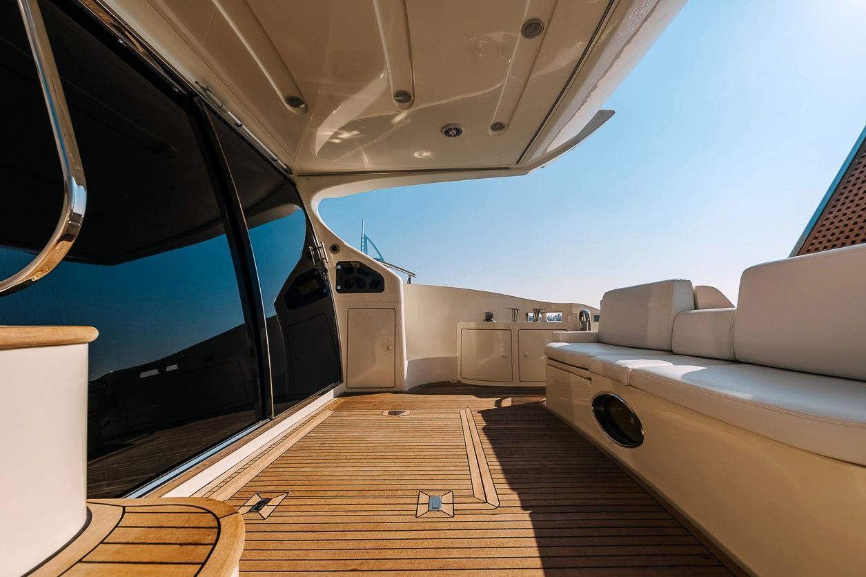 Azimut 8ofUs — photo 3