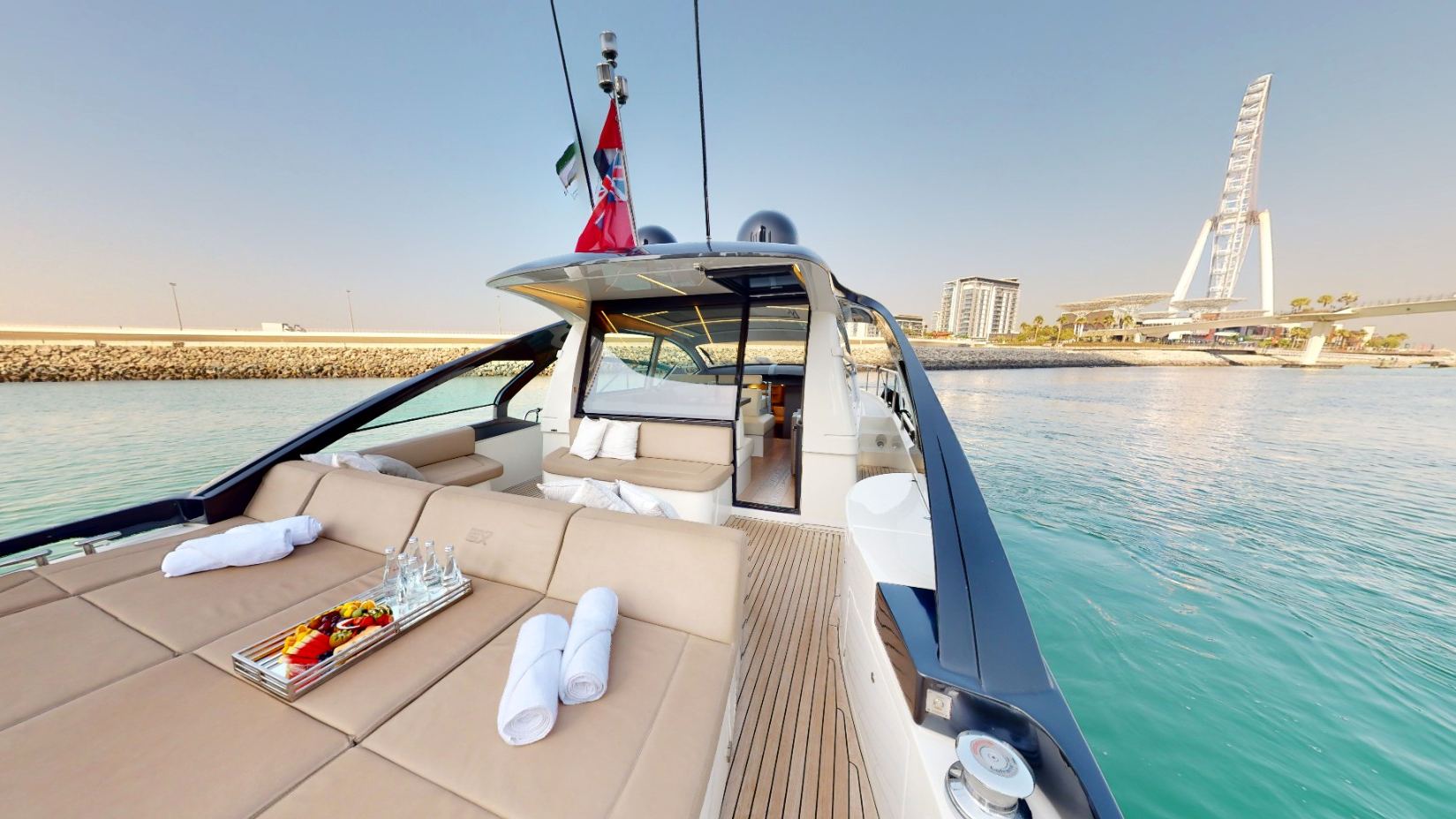 Pershing 5X Pearl White — photo 8