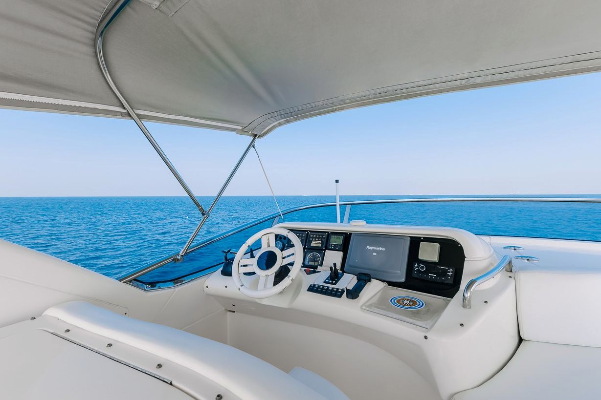 Azimut 8ofUs — photo 4