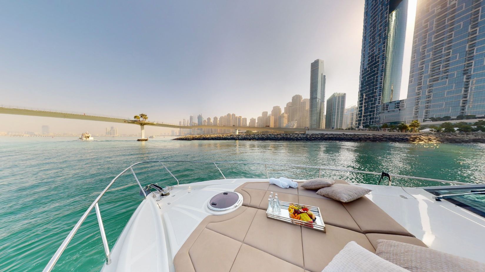 Pershing 5X Pearl White — photo 3
