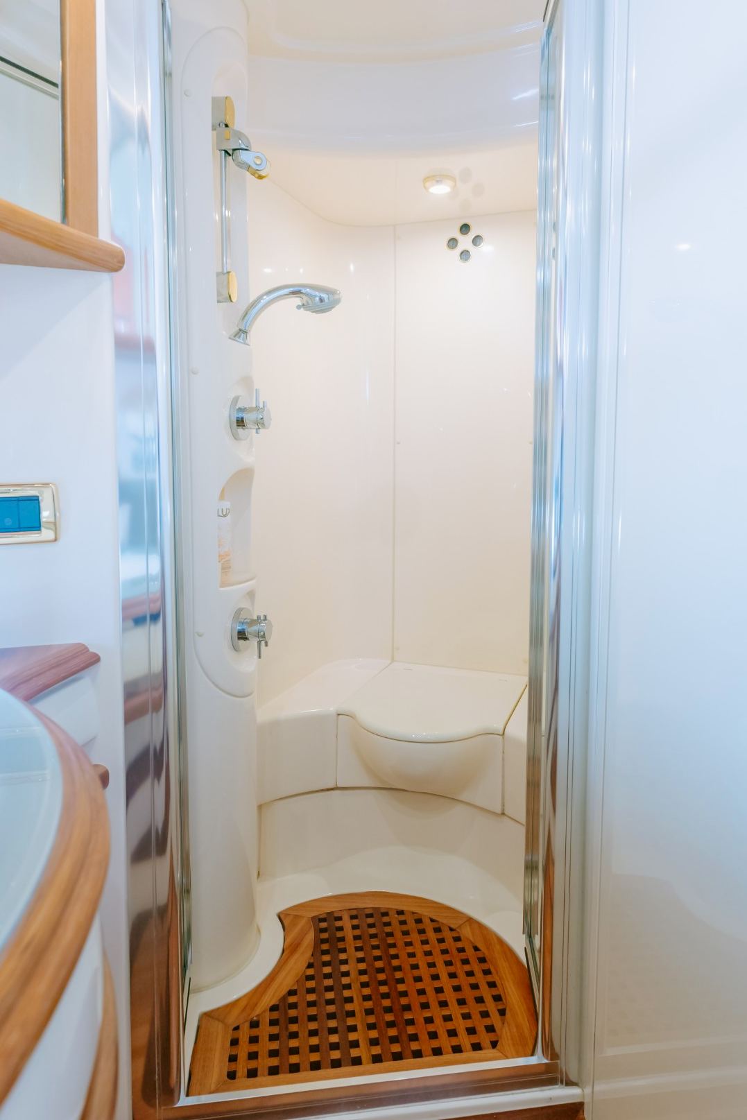 Azimut White Pearl — photo 9