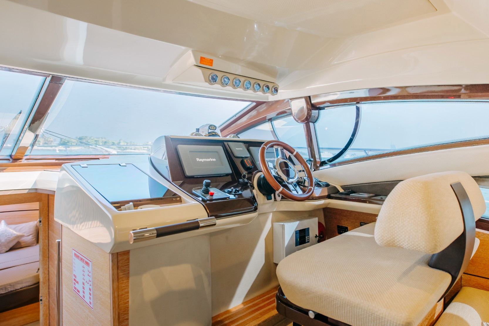 Azimut No Regrets — photo 3